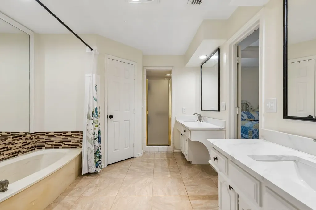 2133 Hunters Ridge Carrollton TX 75006
