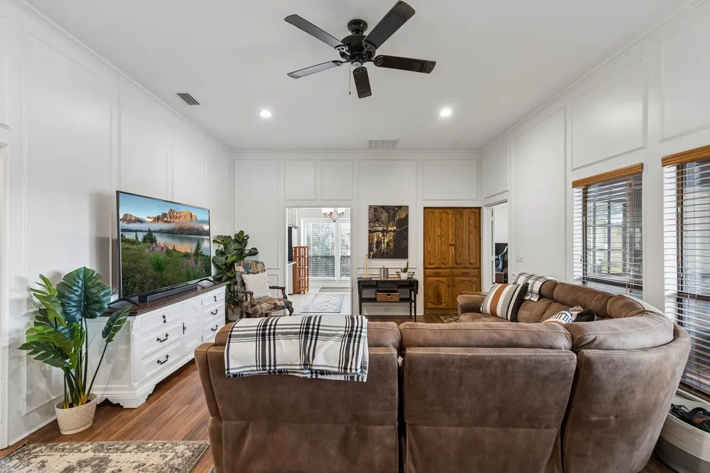 2133 Hunters Ridge Carrollton TX 75006