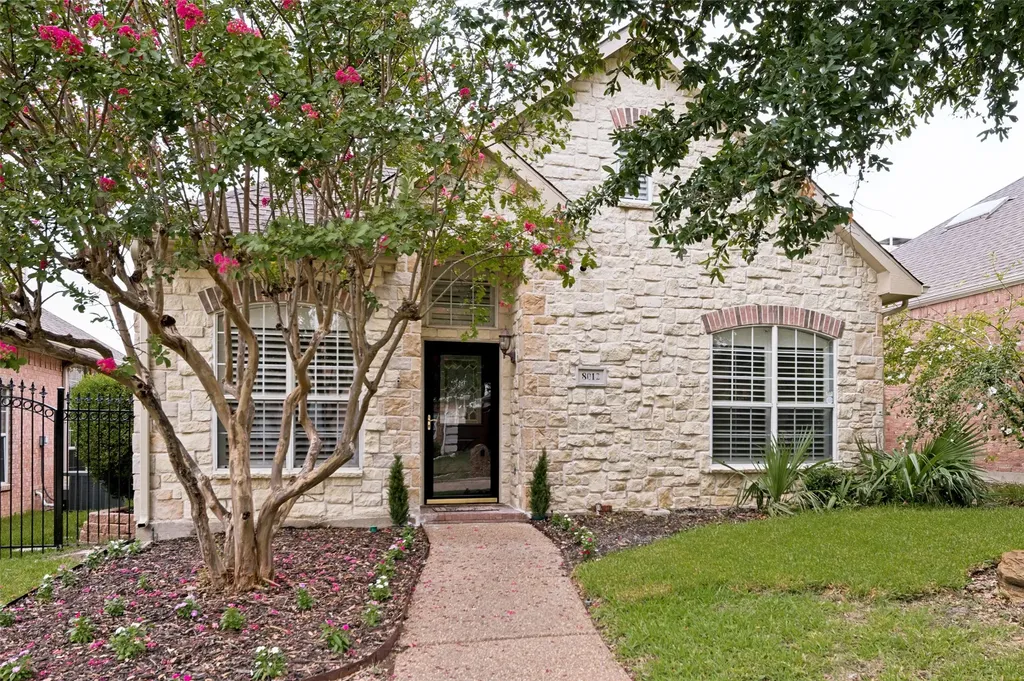 8012 Springmoss Drive Plano TX 75025