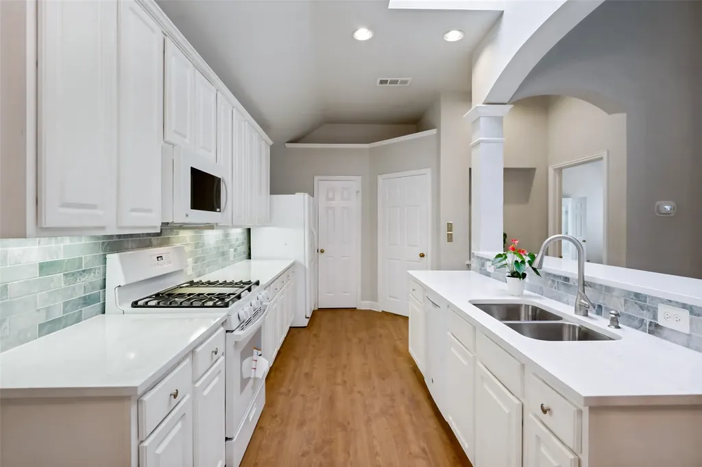 8012 Springmoss Drive Plano TX 75025