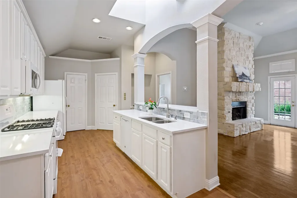 8012 Springmoss Drive Plano TX 75025