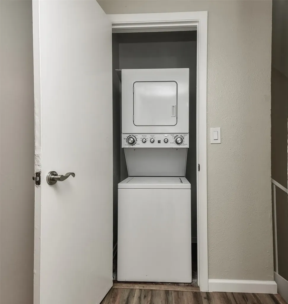 3022 Forest Lane Dallas TX 75234