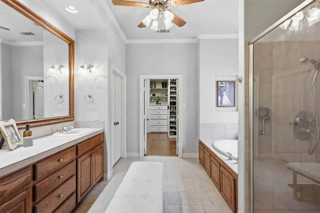 600 Hickory Court Hurst TX 76054