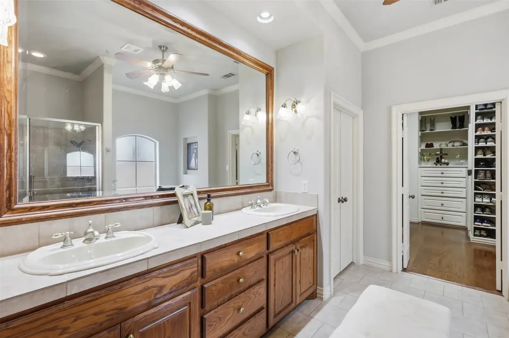 600 Hickory Court Hurst TX 76054