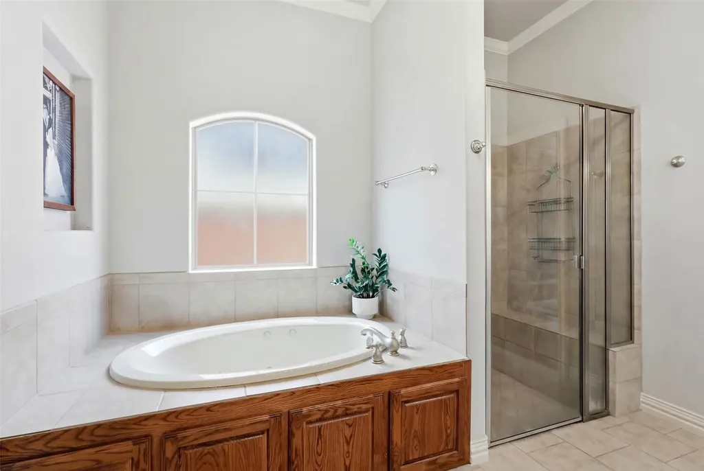 600 Hickory Court Hurst TX 76054