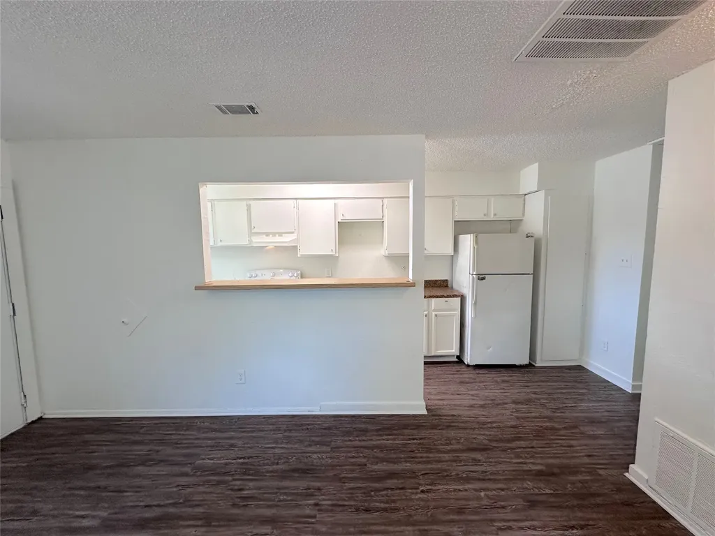 5408 Helmick Avenue Fort Worth TX 76107