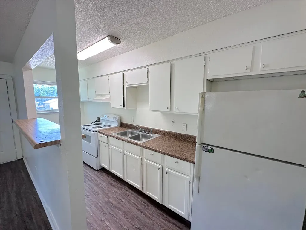 5408 Helmick Avenue Fort Worth TX 76107
