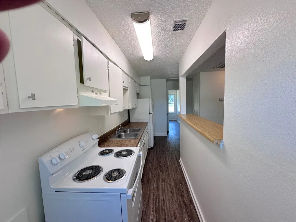 5408 Helmick Avenue Fort Worth TX 76107
