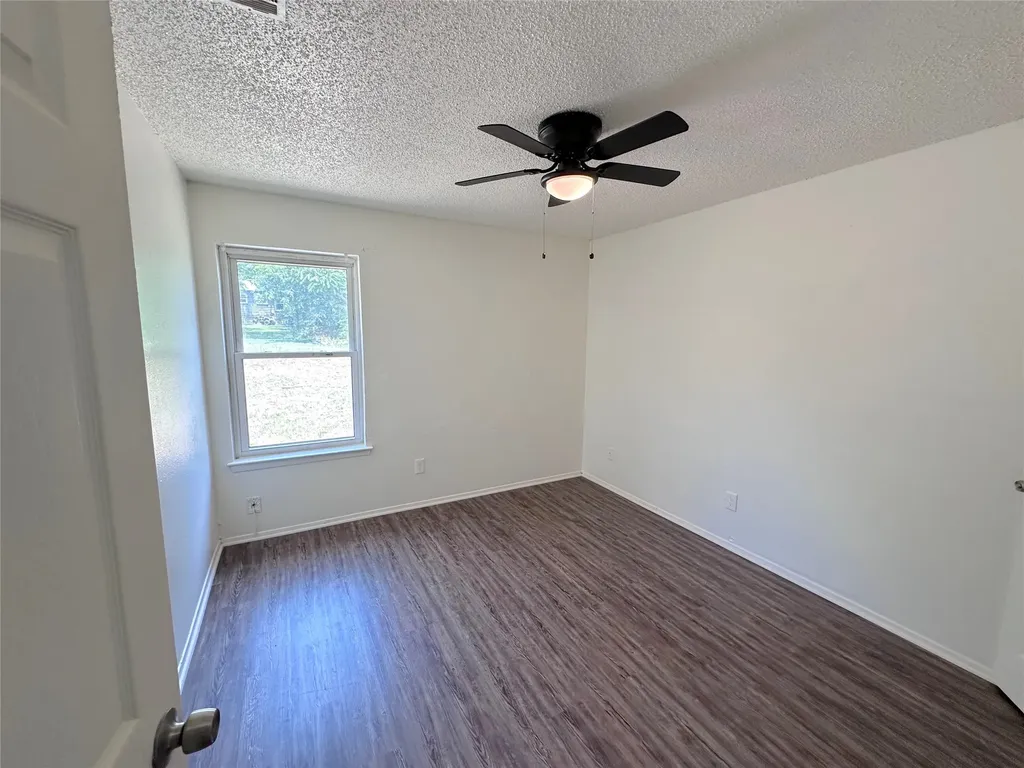 5408 Helmick Avenue Fort Worth TX 76107