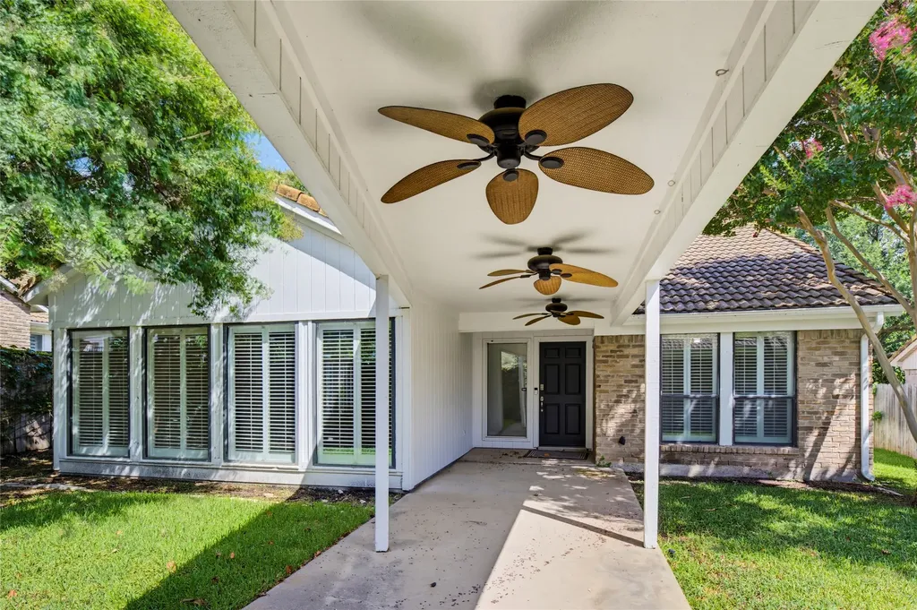 54 Legend Road Benbrook TX 76132