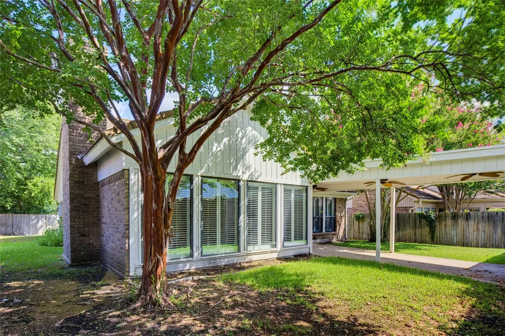 54 Legend Road Benbrook TX 76132