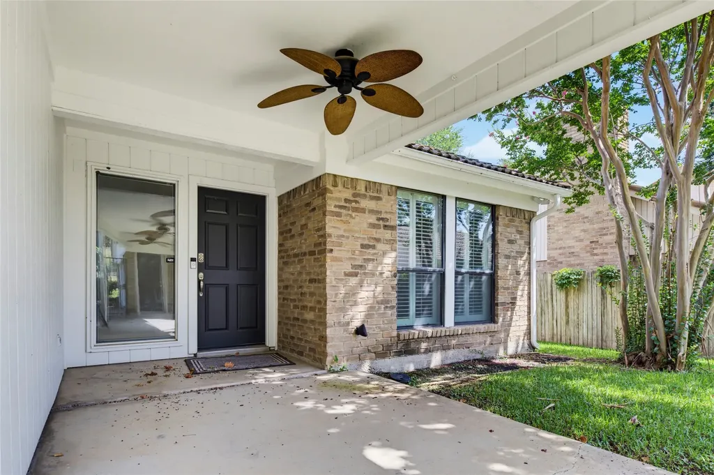 54 Legend Road Benbrook TX 76132