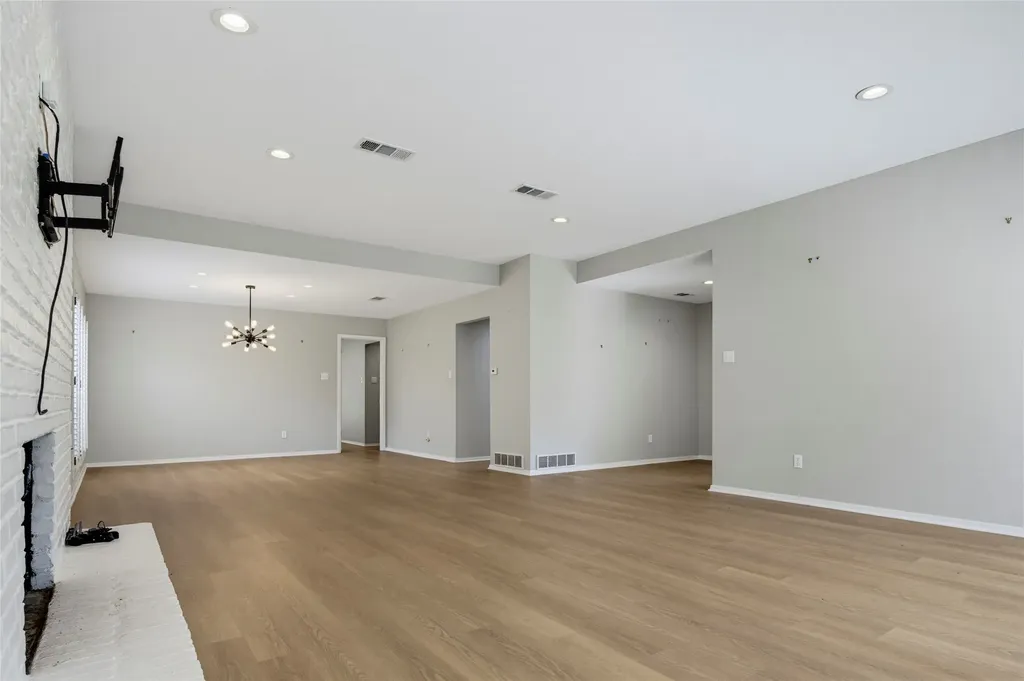 54 Legend Road Benbrook TX 76132