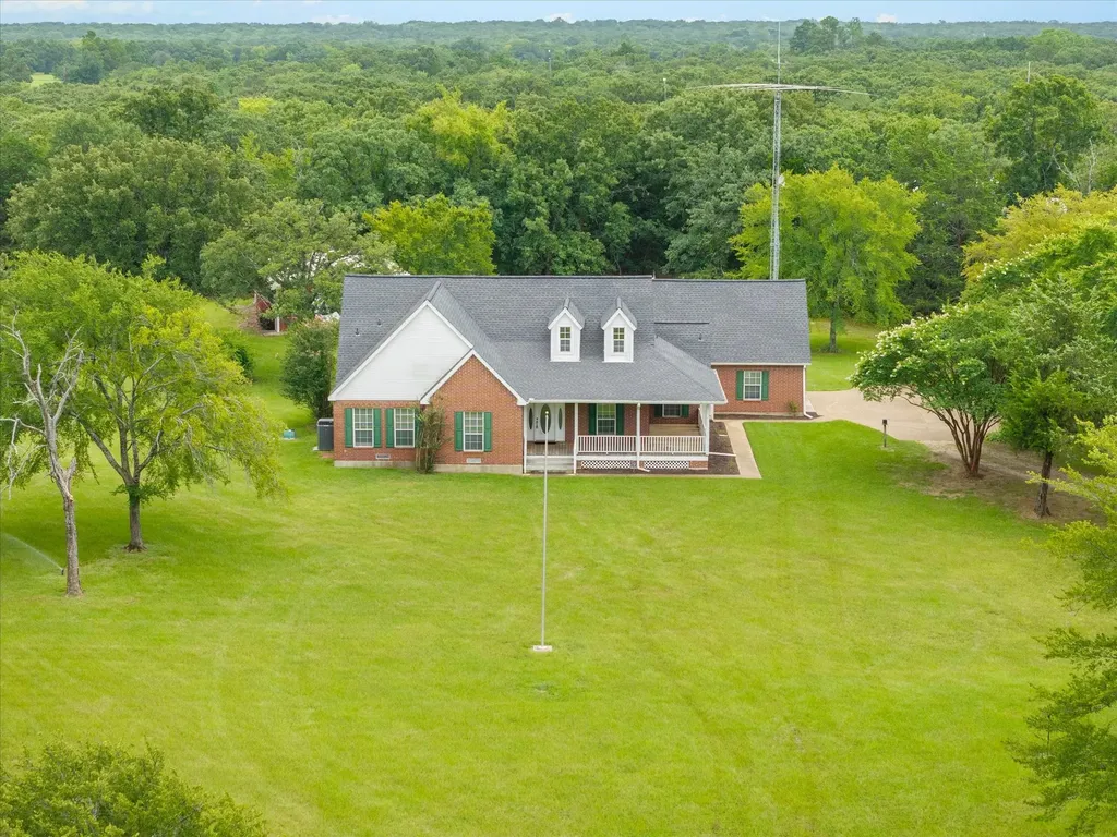 10495 Holly Creek Road Terrell TX 75160