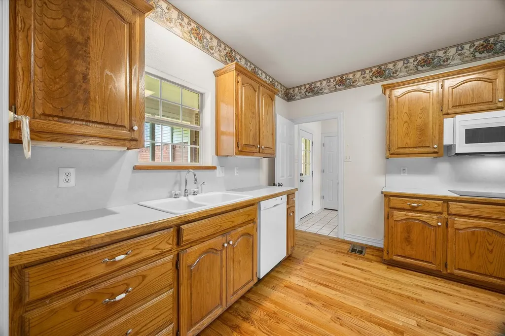 10495 Holly Creek Road Terrell TX 75160