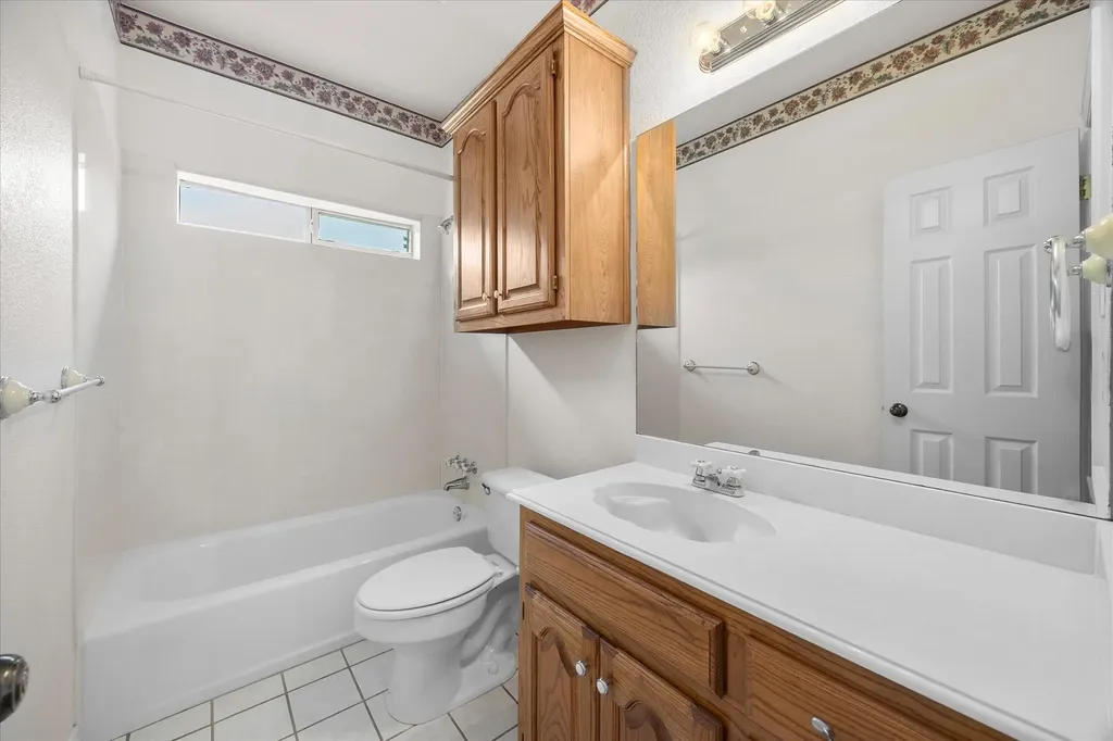 10495 Holly Creek Road Terrell TX 75160
