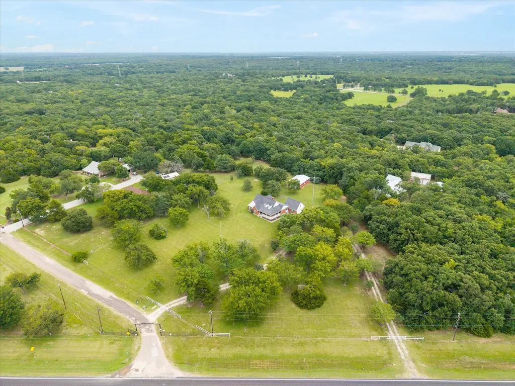10495 Holly Creek Road Terrell TX 75160