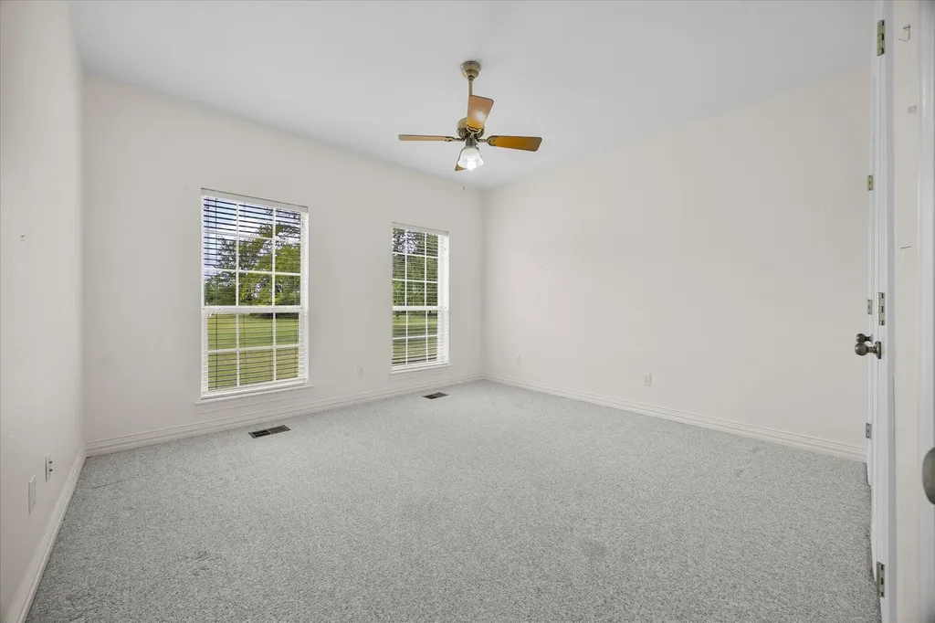 10495 Holly Creek Road Terrell TX 75160