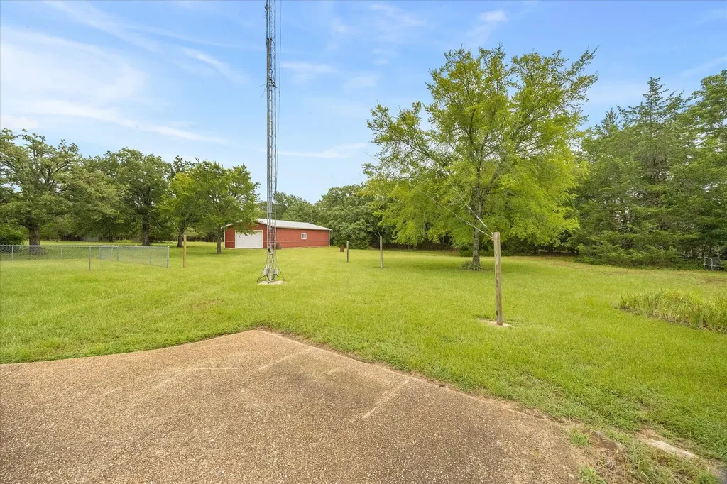 10495 Holly Creek Road Terrell TX 75160