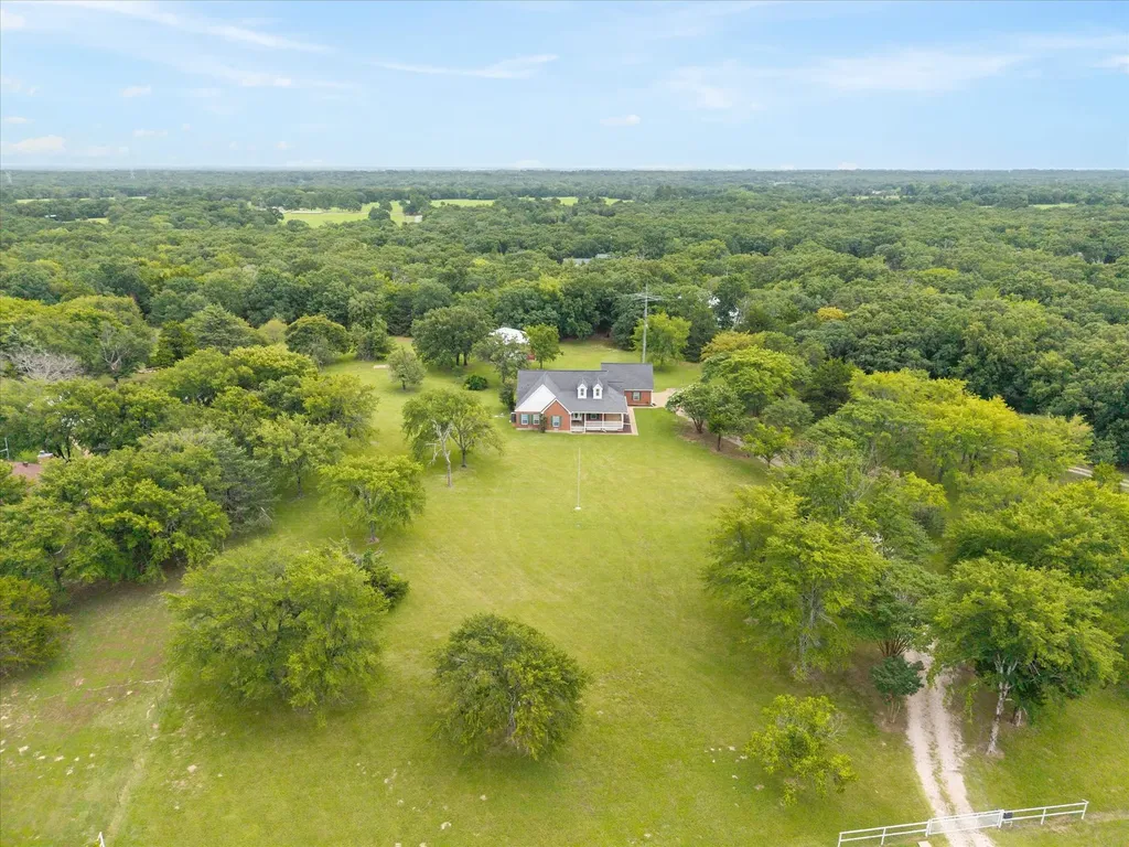10495 Holly Creek Road Terrell TX 75160