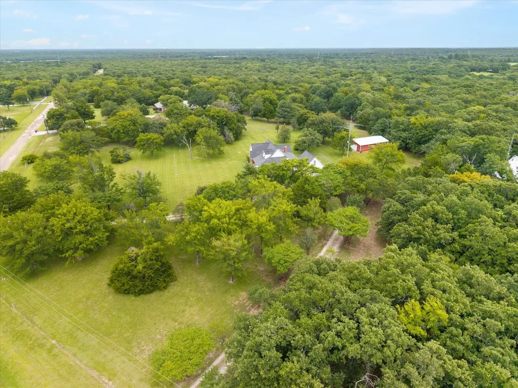 10495 Holly Creek Road Terrell TX 75160