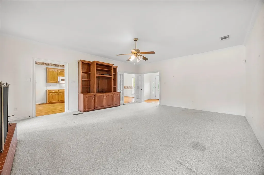 10495 Holly Creek Road Terrell TX 75160