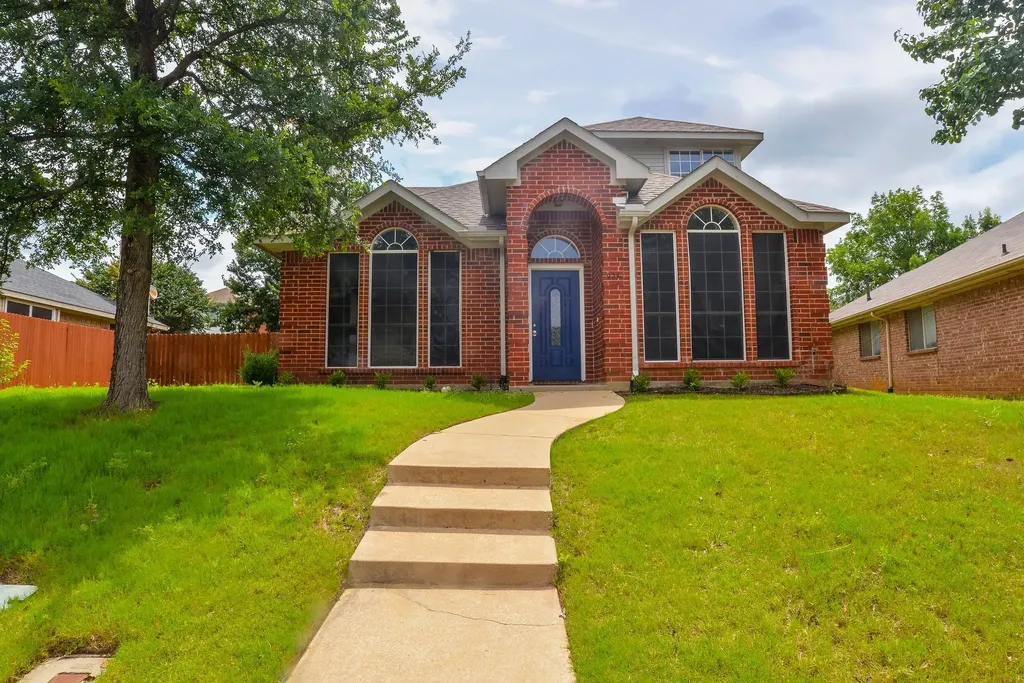 923 Kathryn Drive Lewisville TX 75067