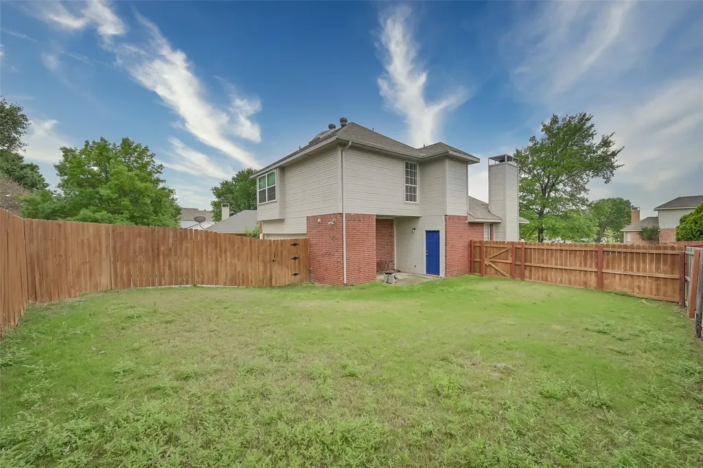 923 Kathryn Drive Lewisville TX 75067