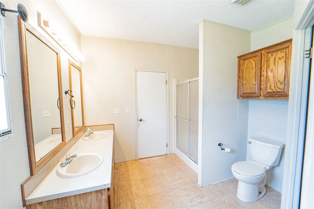 2517 County Road 215 Breckenridge TX 76424