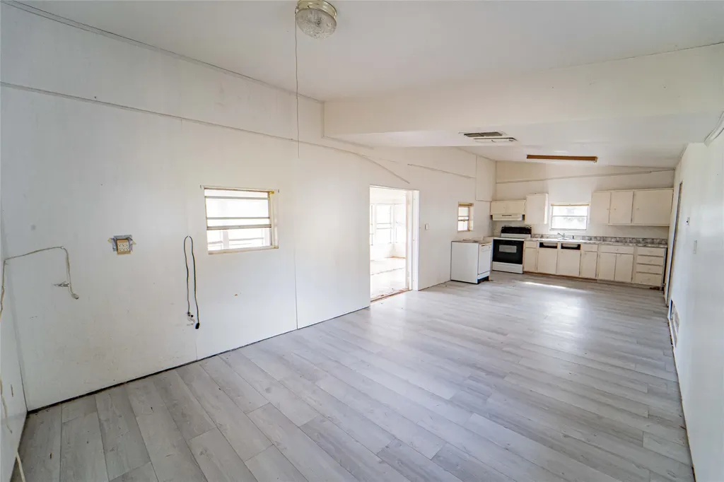 2517 County Road 215 Breckenridge TX 76424