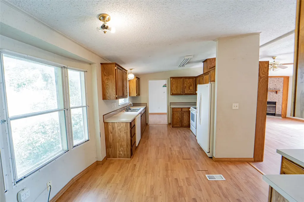 2517 County Road 215 Breckenridge TX 76424