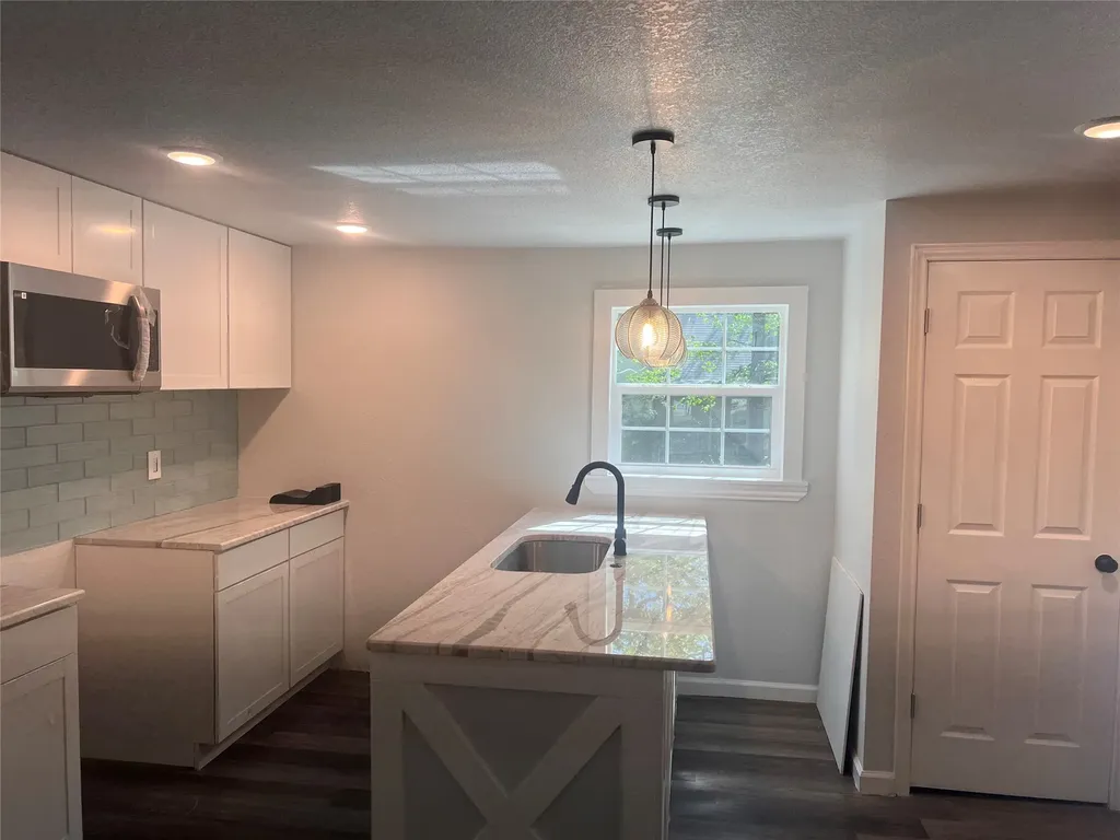 521 Morgan Street Bonham TX 75418