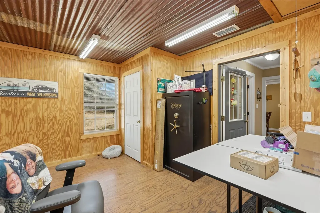 8980 Cr 156 Bluff Dale TX 76433