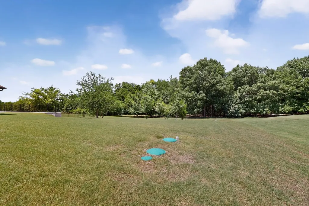 413 Charlie Joseph Drive Van Alstyne TX 75495