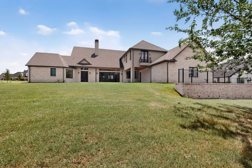 413 Charlie Joseph Drive Van Alstyne TX 75495