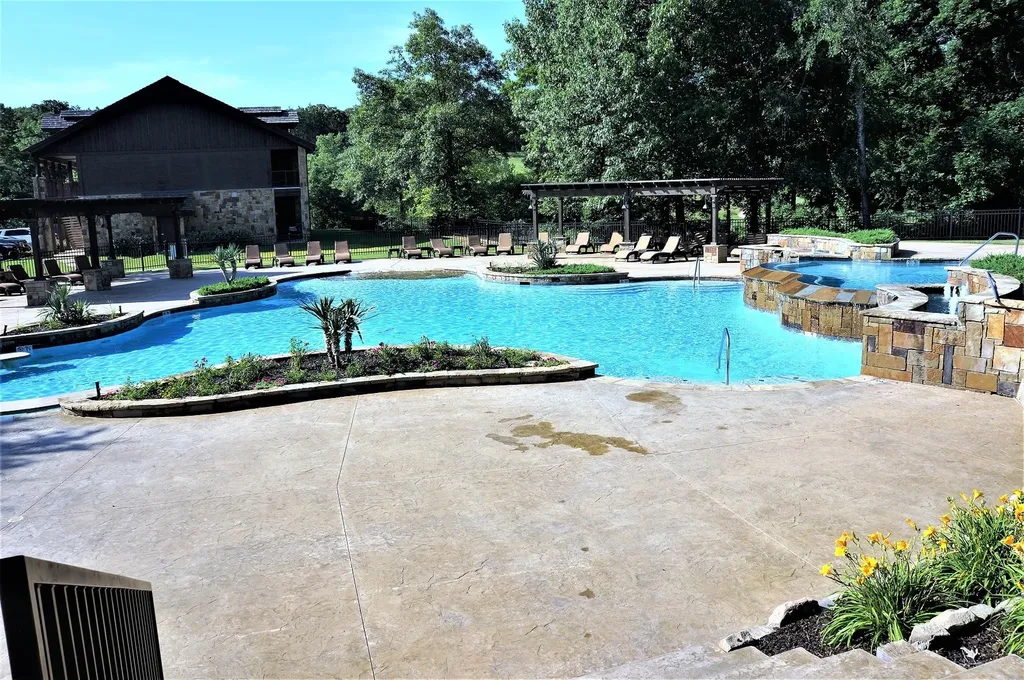 573 Sycamore Hills Loop Gordonville TX 76245
