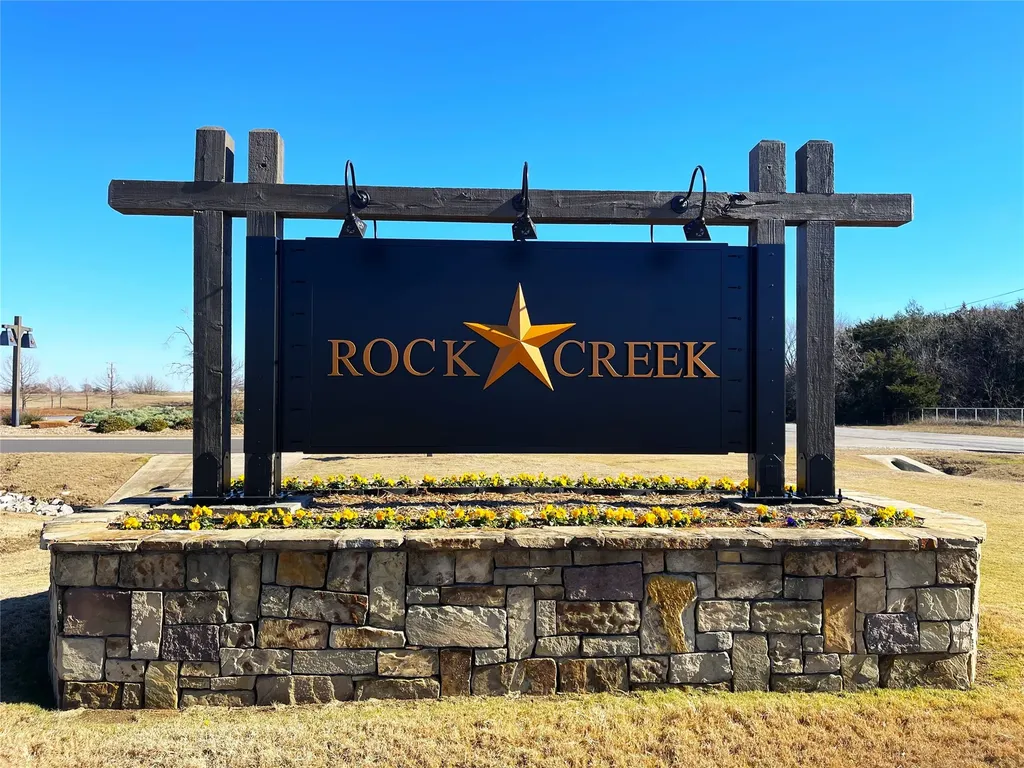573 Sycamore Hills Loop Gordonville TX 76245