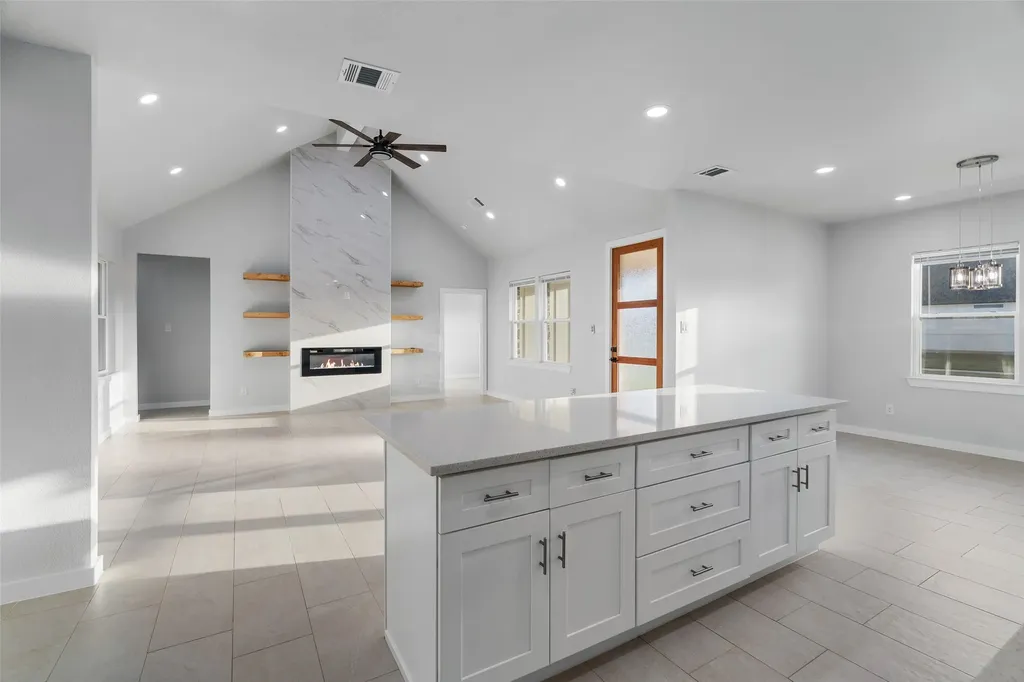 548 Highview Court Godley TX 76044