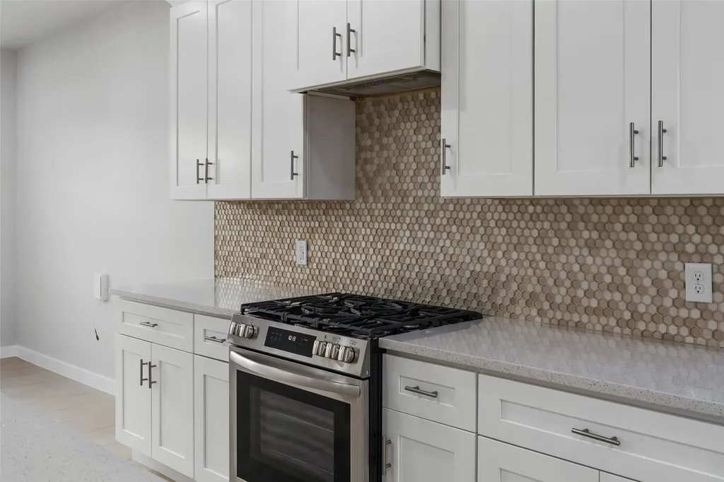548 Highview Court Godley TX 76044