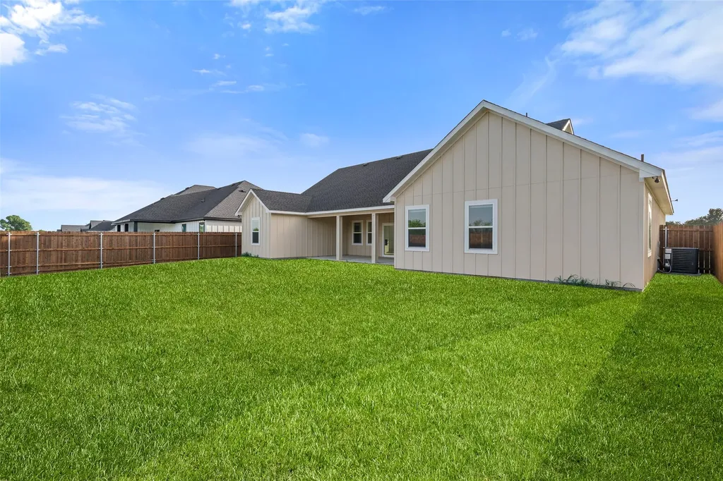 548 Highview Court Godley TX 76044