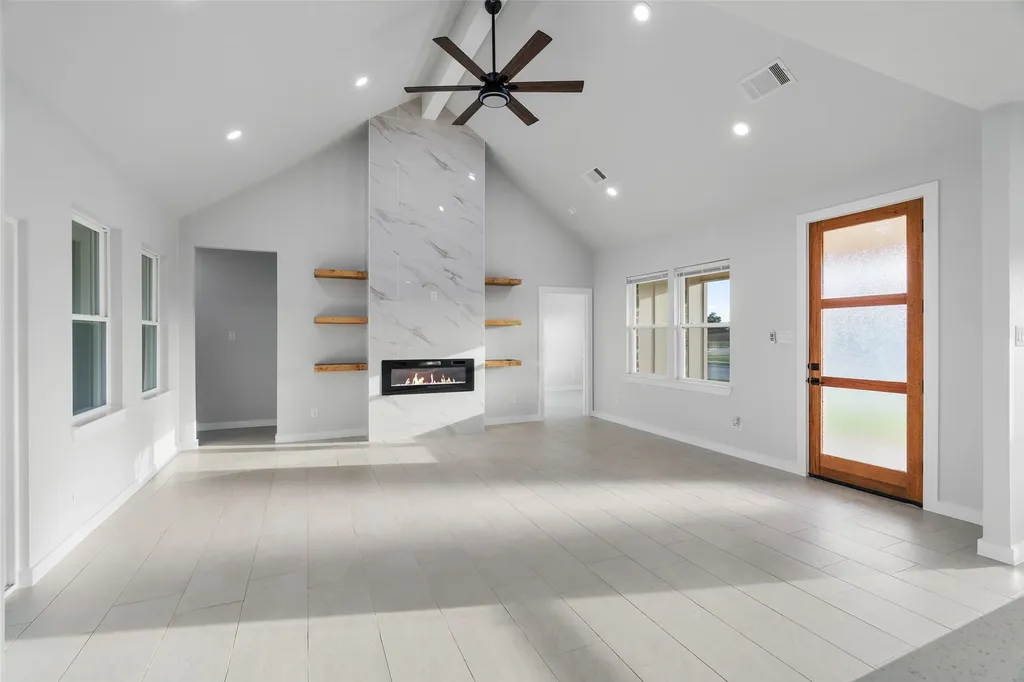 548 Highview Court Godley TX 76044