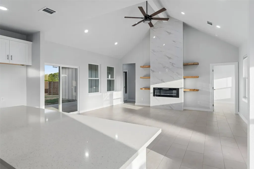 548 Highview Court Godley TX 76044