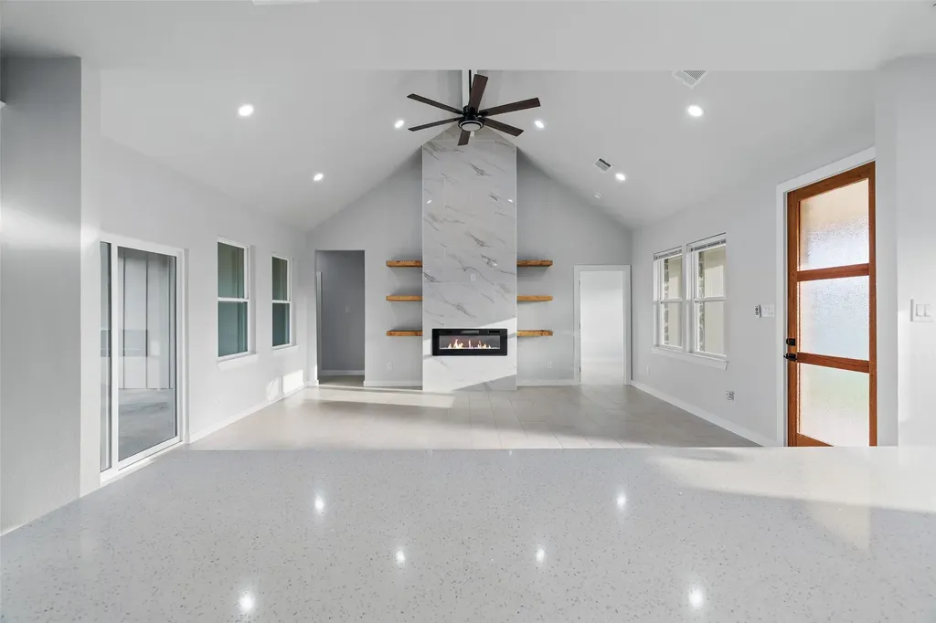 548 Highview Court Godley TX 76044