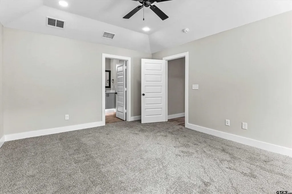 16134 Crossing Circle Lindale TX 75771