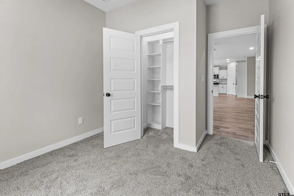 16134 Crossing Circle Lindale TX 75771
