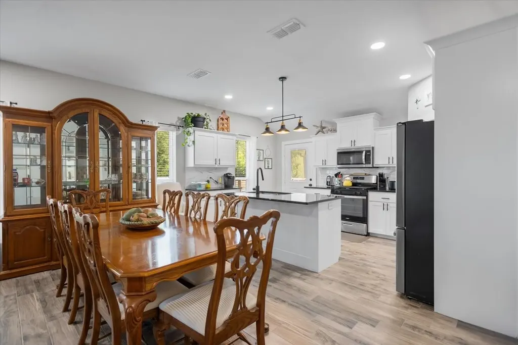 16134 Crossing Circle Lindale TX 75771