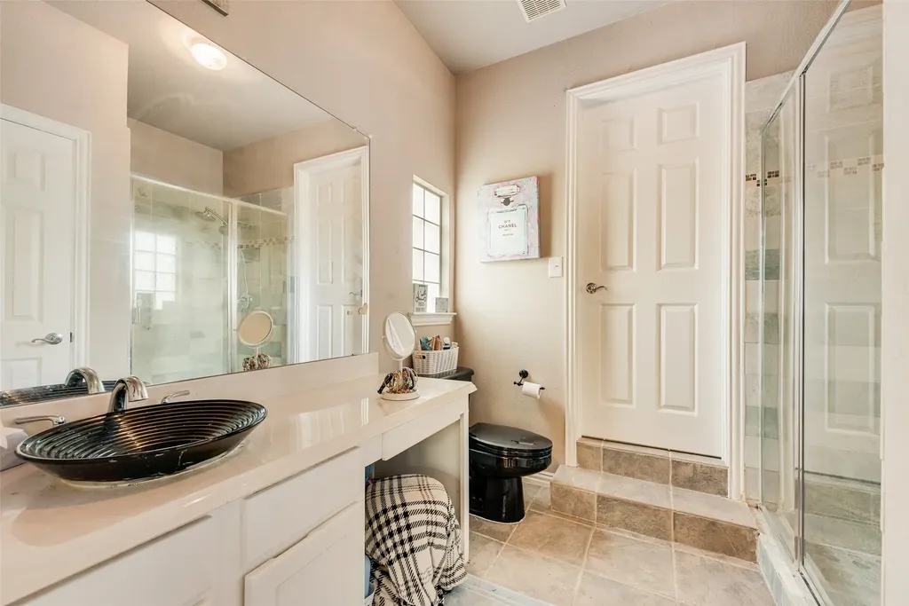 695 Shores Boulevard Rockwall TX 75087