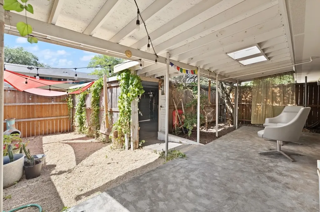 13752 Flagstone Lane Dallas TX 75240