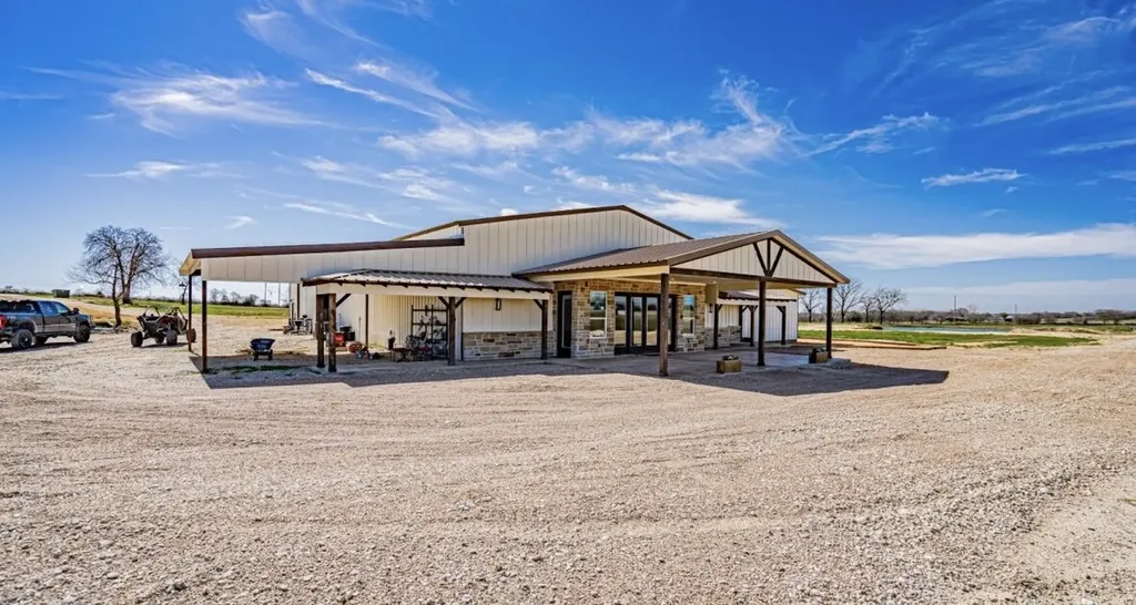 8900 Nix Road Tolar TX 76476