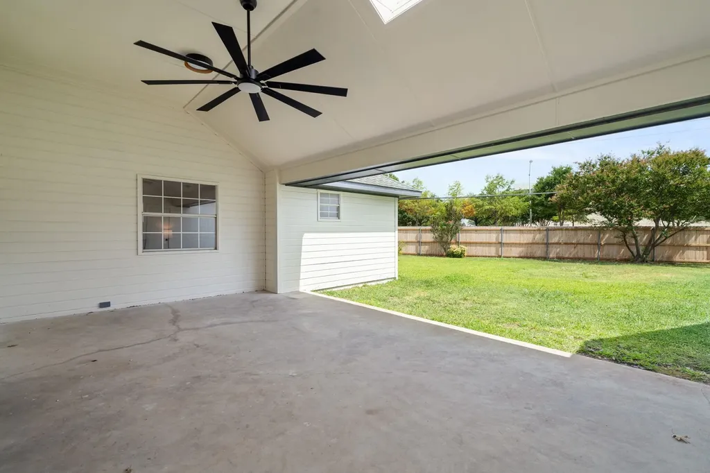 3306 Blue Bell Place Richardson TX 75082